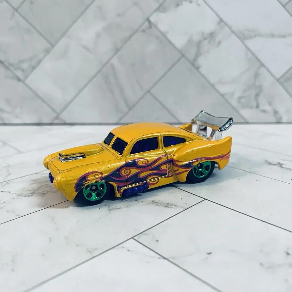 Hot Wheels age ply